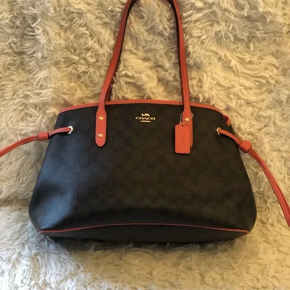 Coach Drawstring Carryall Signature Canvas Purse - Picture 16 of 16